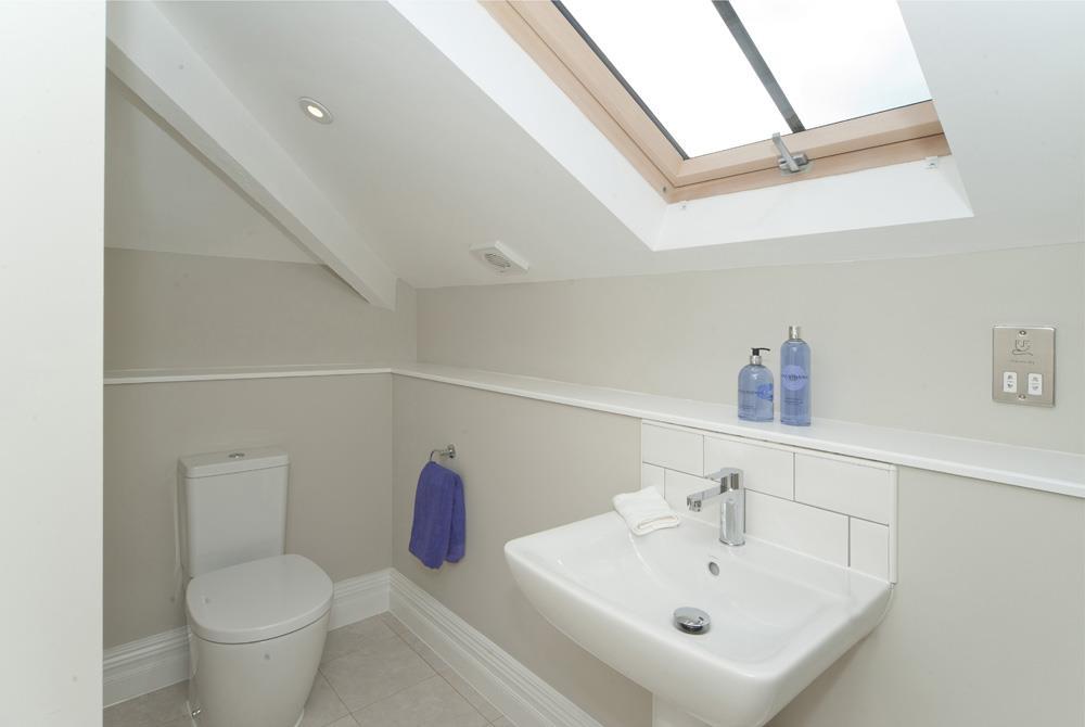 WC Cloakroom