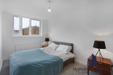 4 bedroom maisonette for sale, Amina Way, Bermondsey, London, SE16