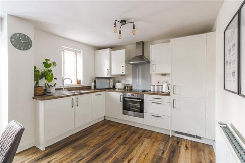 17 Abrahams Close, Bristol, BS4 1FP