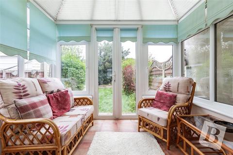 24 Squirrels Heath Lane, Romford, RM2 6DS