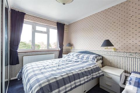 24 Squirrels Heath Lane, Romford, RM2 6DS
