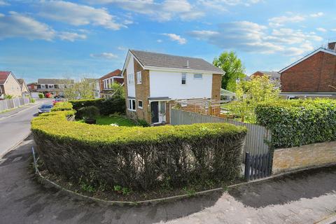 4 bedroom detached house for sale, Oliver Road, Staplehurst, TN12