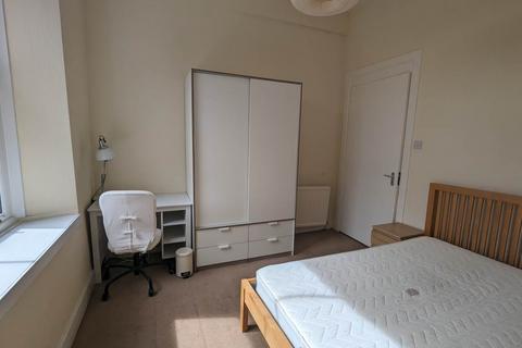 2 bedroom flat to rent, 324 G/0 Perth Road, ,