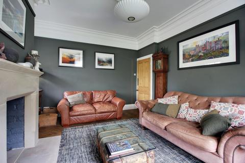 3 bedroom end of terrace house for sale, Thorn View, Luddenden