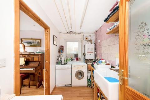 23 Osprey Drive, Netherton, Huddersfield, HD4 7LG