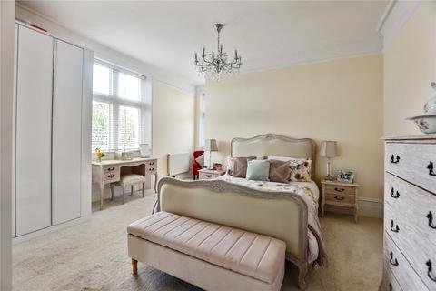 Flat 3, Henleys Manor Dartford Road, Bexley, DA5 2AS
