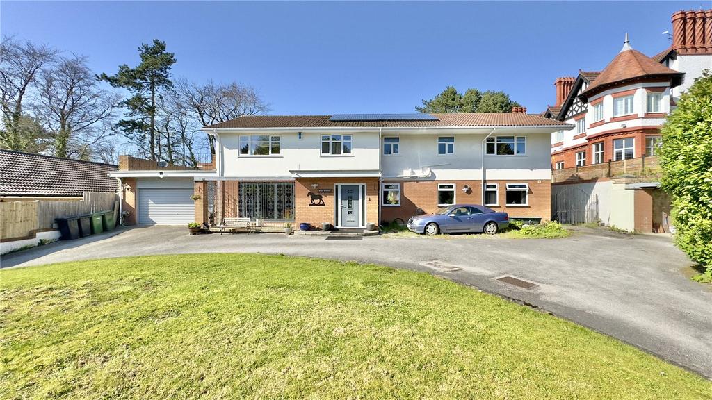 Upton Road, Prenton, Merseyside, CH43 6 bed detached house for sale £