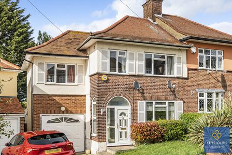 3 bedroom semi-detached house for sale, Ravenswood Close, Romford, RM5