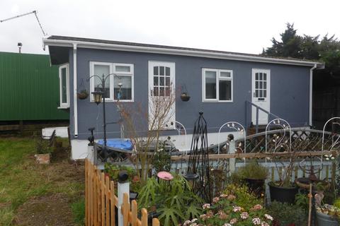 1 bedroom mobile home for sale, Chertsey