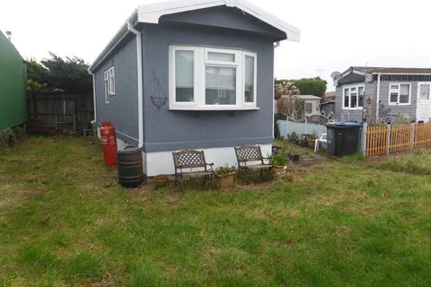 1 bedroom mobile home for sale, Chertsey