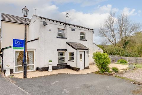 2 bedroom cottage for sale, Standish, Wigan WN1