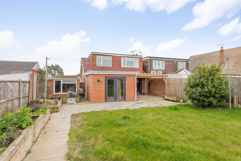 Virginia Road, Whitstable 4 bed semidetached bungalow for sale £400,000