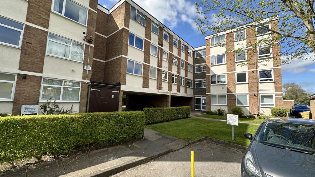 2 Bedroom Flat for Rent