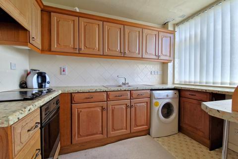 2 bedroom apartment for sale, Medina Court, Lee-on-the-Solent, PO13