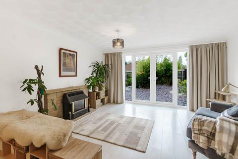 1 Gladeside, Bar Hill, Cambridge, CB23 8DY