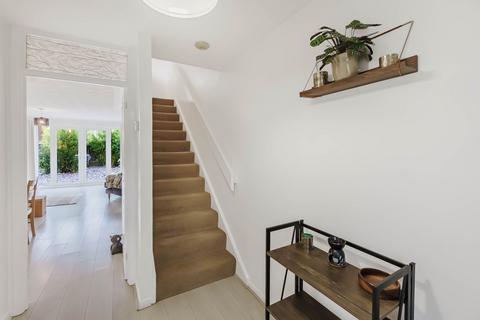 1 Gladeside, Bar Hill, Cambridge, CB23 8DY
