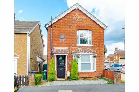 3 bedroom detached house for sale, Albany Road, West Green, Crawley, West Sussex, RH11 7BY