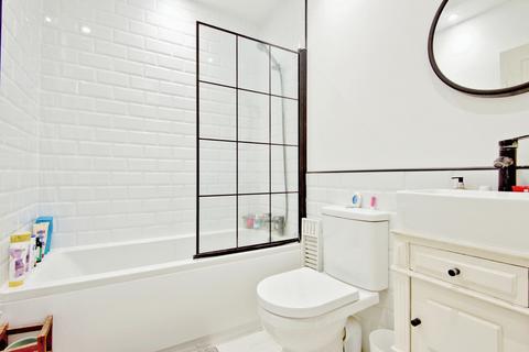 1 bedroom flat for sale, Ilfracombe Avenue, Southend-on-sea, SS1