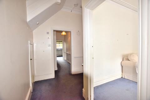 1 bedroom ground floor flat for sale, Selborne Road, Southgate, London. N14