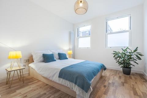 Flat 2, 57 Maple Road, London, SE20 8LA