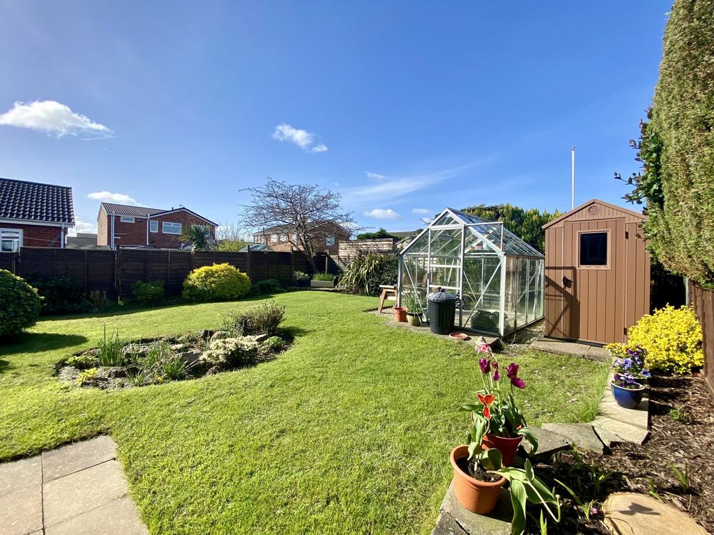Granville Gardens, Stakeford... 2 bed bungalow for sale £169,950