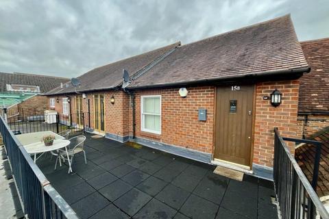 undefined, THE BROADWAY, THATCHAM RG19
