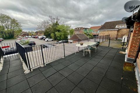 undefined, THE BROADWAY, THATCHAM RG19