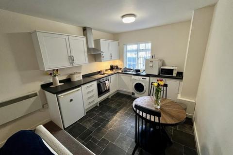 undefined, THE BROADWAY, THATCHAM RG19