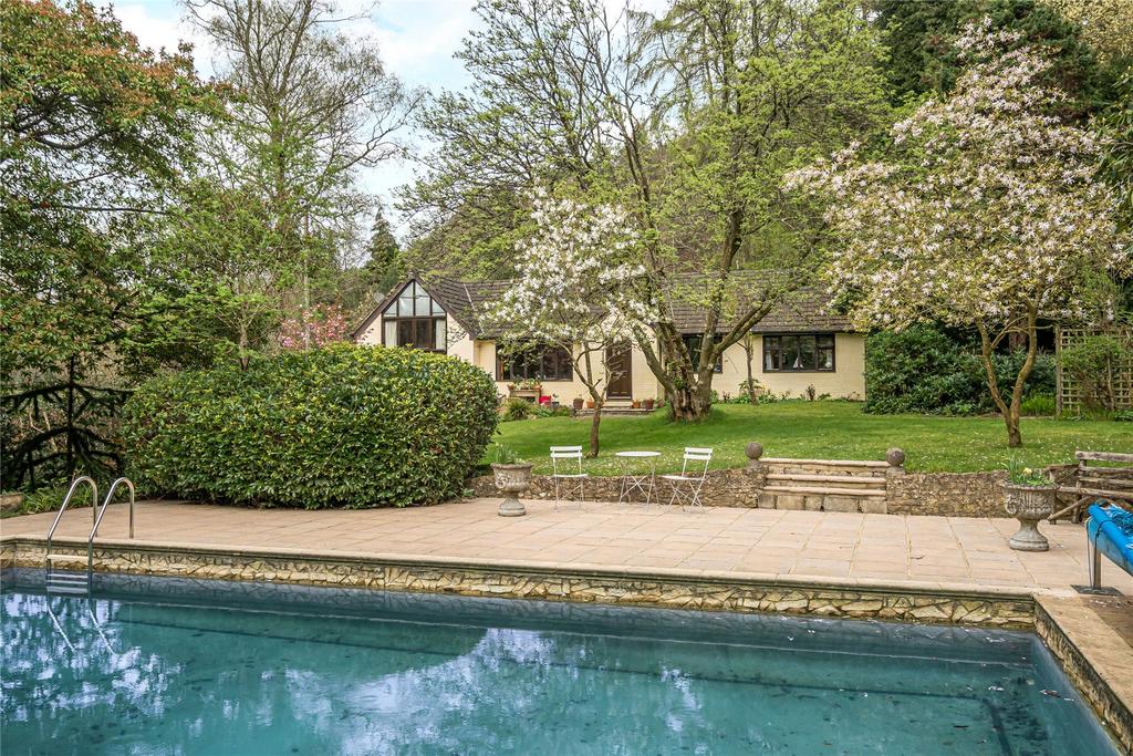 Whitmore Vale Road, Hindhead GU26 4 bed bungalow for sale £1,200,000
