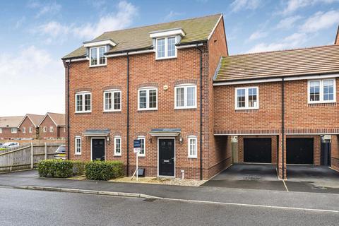 4 bedroom townhouse for sale, Diamond Drive, Didcot, OX11