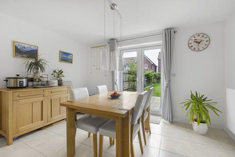 30 Diamond Drive, Didcot, OX11 6FH
