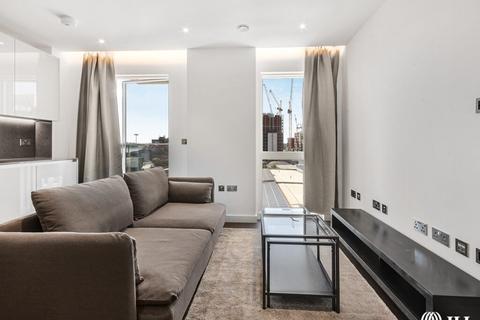 1 bedroom flat to rent, Lexington Gardens London SW11