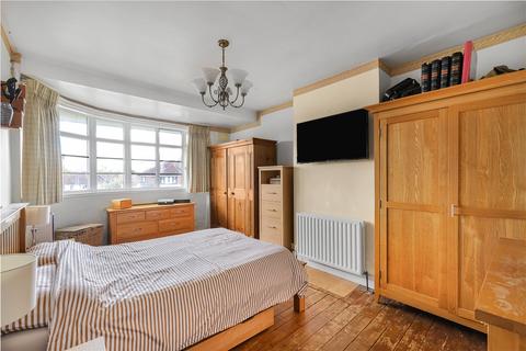 1 Ash Close, Petts Wood, Orpington, BR5 1LQ