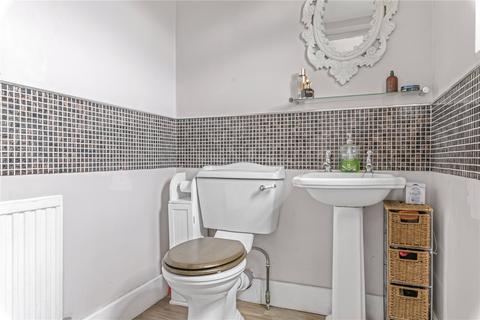 1 Ash Close, Petts Wood, Orpington, BR5 1LQ