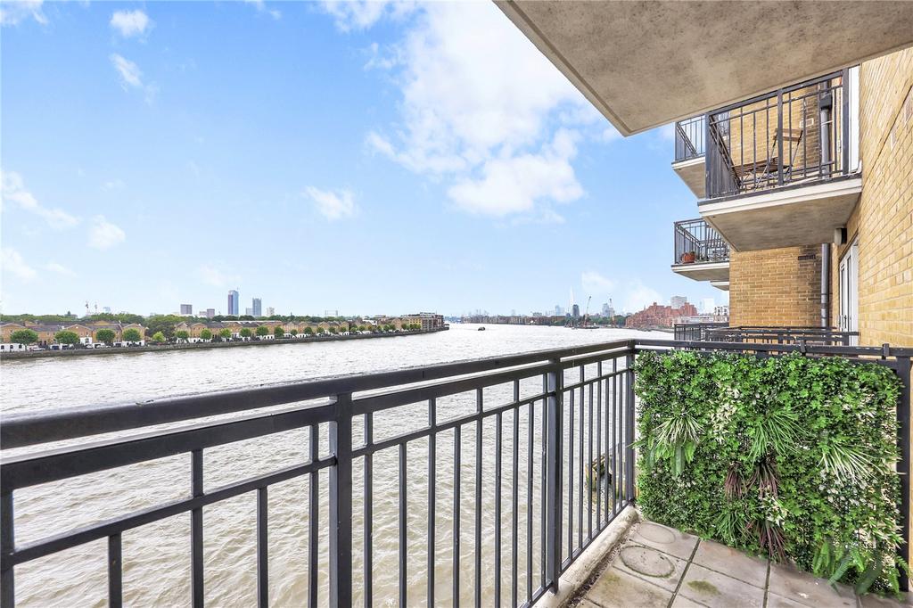 Apartment in Limehouse - View 2