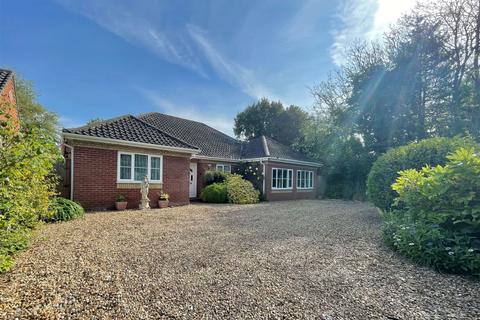 3 bedroom detached bungalow for sale, School Lane, Fressingfield