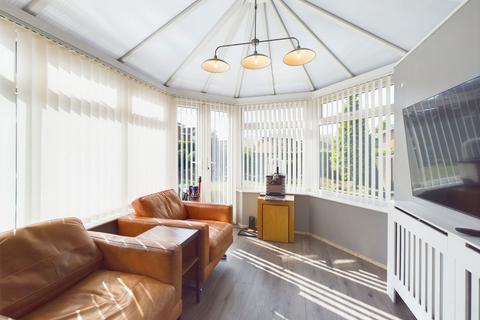 5 Vicarage Gardens, Burscough, Ormskirk, L40 7UU