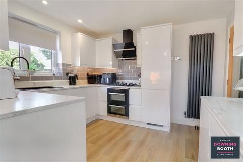 15 Crawley Lane, Kings Bromley, Burton-on-trent, DE13 7JF