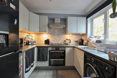 3 bedroom terraced house for sale, Clifton Road, Burgess Hill, RH15
