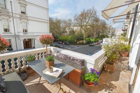 4 bedroom apartment for sale, Queen's Gate Gardens, London, SW7