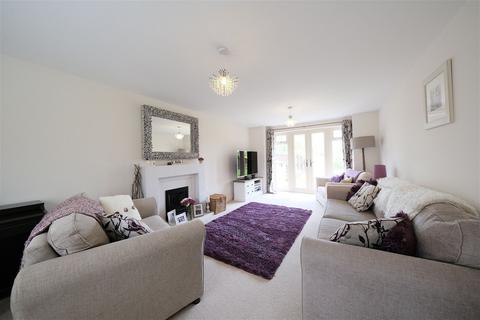5 bedroom detached house for sale, Hawking Close, Colsterworth