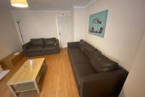 4 bedroom end of terrace house for sale, Gillquart Way, Coventry