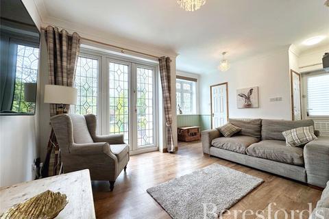 3 bedroom semi-detached house for sale, Cecil Avenue, Hornchurch, RM11