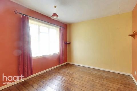 3 bedroom semi-detached house for sale, Cocketts Drive, Wisbech