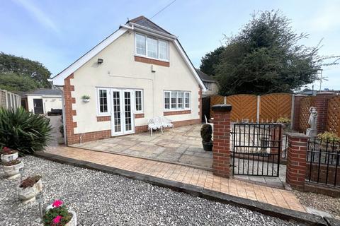 3 bedroom bungalow for sale, Stanley Green Road, Oakdale , Poole, BH15