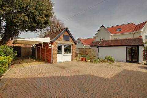 3 bedroom detached house for sale, Sea Front, Hayling Island