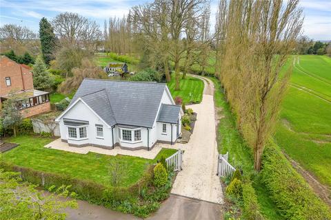 2 bedroom bungalow for sale, Newton Lodge, Newton Regis, Tamworth