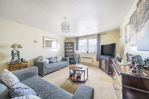 1 bedroom apartment for sale, Lyndale Road, Redhill, Surrey