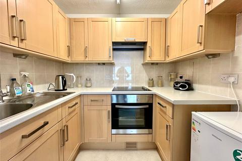1 bedroom apartment for sale, Milford Road, Pennington, Lymington, Hampshire, SO41