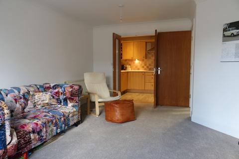 2 bedroom apartment to rent, Sunningdale Court, Wrotham Road, Meopham